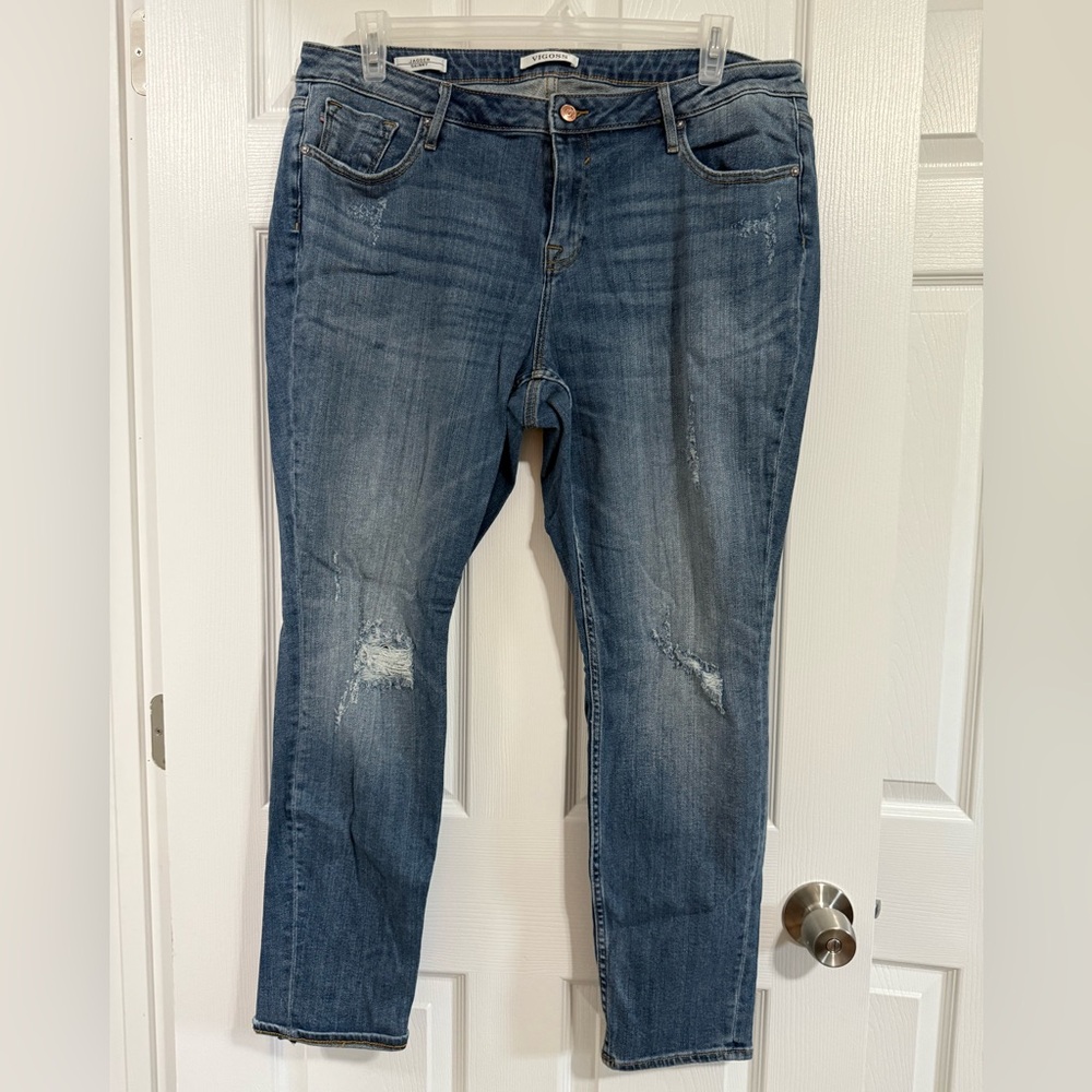 Vigoss Women's Straight Leg Jagger Skinny Jeans in Distressed Blue size 20
